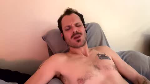 Reed Thomas online show from 12/31/24, 06:37