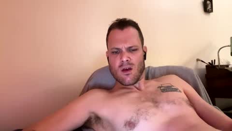 Snapshot of reed_thomas chatting on 12/22/25, 12:07 Reed Thomas online show from 12/22/25, 12:07