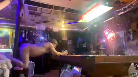 Lee online show from 11/03/25, 03:19