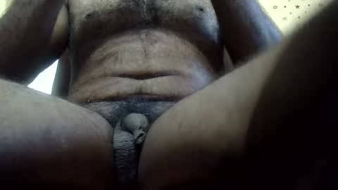 Snapshot of reegan889 chatting on 12/16/25, 03:11 reegan889 online show from 12/16/25, 03:11