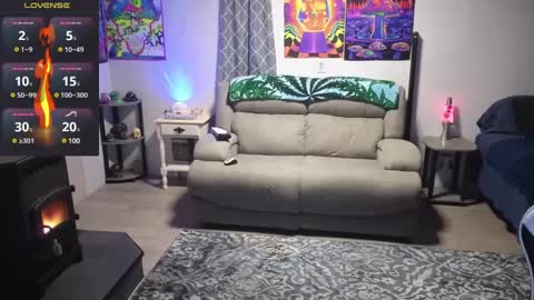 Snapshot of reel_feels_cpl chatting on 03/06/25, 12:21 Reel Feels Cpl online show from 03/06/25, 12:21