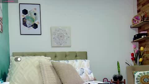 Snapshot of reese_yanella chatting on 04/14/26, 02:34 Yanella online show from 04/14/26, 02:34