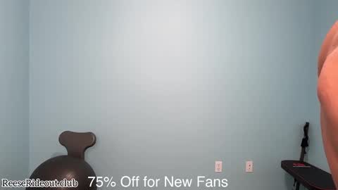 Snapshot of reeserideout chatting on 01/03/25, 10:19 Reese Rideout online show from 01/03/25, 10:19