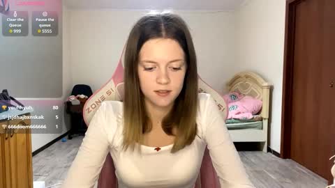 Lucy online show from 09/15/25, 04:18