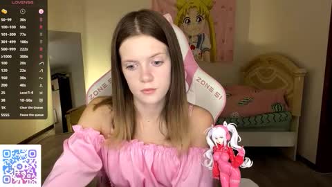 Lucy online show from 10/12/25, 02:16