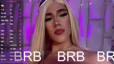 Snapshot of regiina_doll chatting on 02/21/26, 11:06 regiina_doll online show from 02/21/26, 11:06