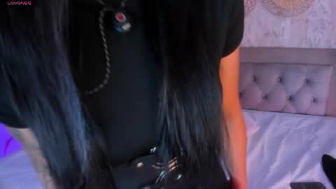 Snapshot of regina_storm chatting on 04/14/26, 02:50 online show from 04/14/26, 02:50