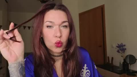 ReginaHawkinss online show from 05/14/26, 08:32