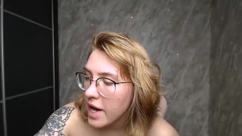 Regina online show from 02/12/25, 03:38