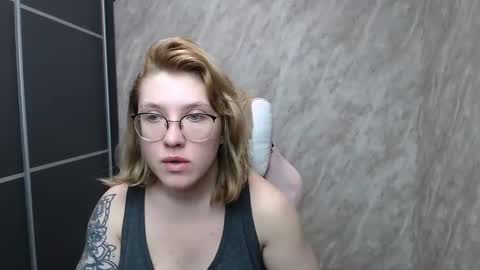 Regina online show from 02/16/25, 02:43