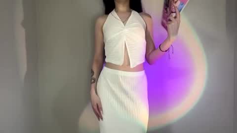 Snapshot of reginavandivier chatting on 06/10/26, 03:55 Amelia online show from 06/10/26, 03:55