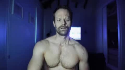 Snapshot of regular_straight_guy chatting on 05/11/26, 05:24 Campbell online show from 05/11/26, 05:24
