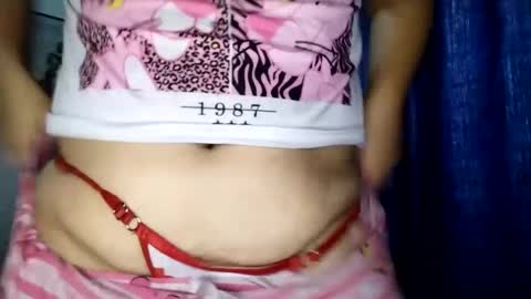 Snapshot of rei_chan26 chatting on 03/01/25, 03:49 Tania Nixx online show from 03/01/25, 03:49