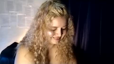 Snapshot of rei_chan26 chatting on 03/08/25, 05:59 Tania Nixx online show from 03/08/25, 05:59