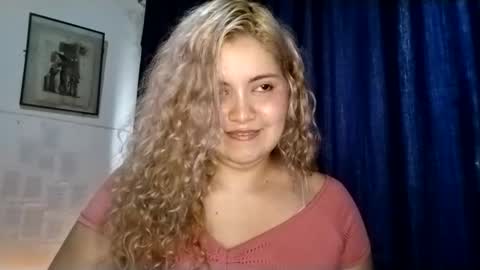 Snapshot of rei_chan26 chatting on 03/12/25, 10:39 Tania Nixx online show from 03/12/25, 10:39