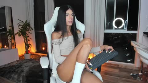  REICHEL  online show from 01/18/25, 06:24