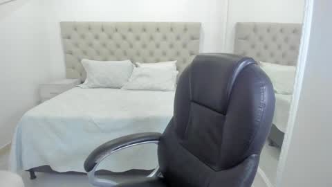 Reichel online show from 12/27/24, 08:56