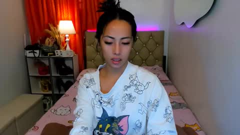 reighnempress online show from 02/03/25, 01:19