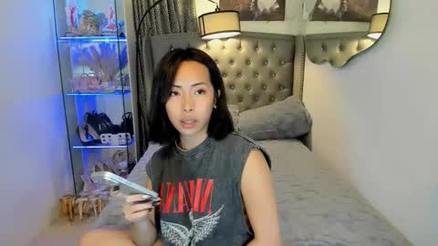 reighnempress online show from 11/26/25, 05:41