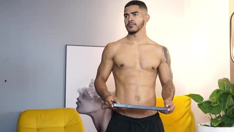 Reik online show from 11/27/25, 12:07