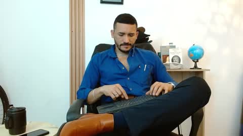   REIKO  online show from 09/26/25, 02:43