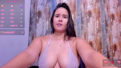 reina_loren online show from 10/25/25, 02:08
