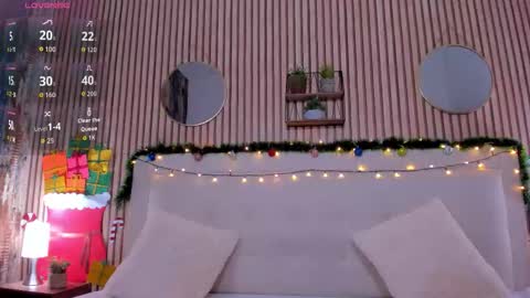 reina_loren online show from 12/04/25, 04:55