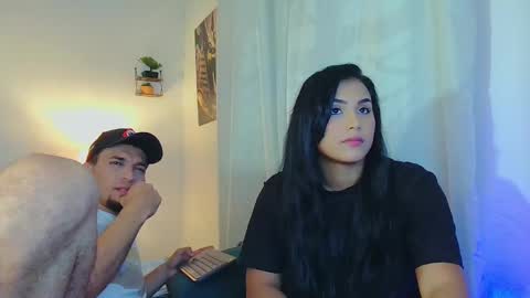 Snapshot of reina_paola chatting on 12/13/24, 01:59 paola online show from 12/13/24, 01:59