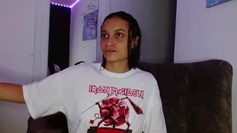 Snapshot of reina_reina chatting on 03/04/26, 06:08 reina_reina online show from 03/04/26, 06:08