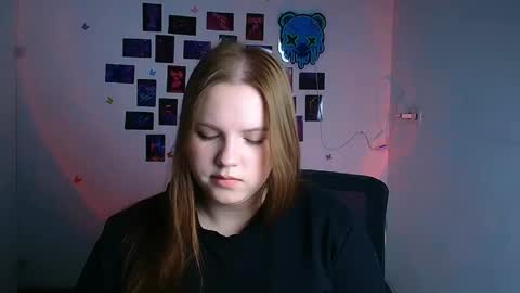Reina online show from 05/08/26, 11:48
