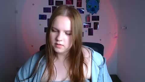 Reina online show from 05/11/26, 02:45