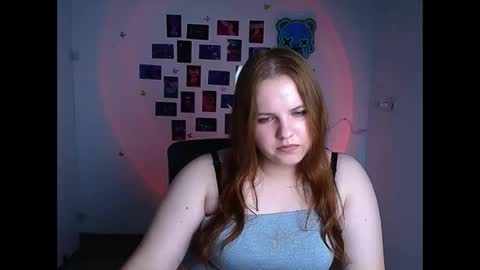 Reina online show from 05/15/26, 01:51