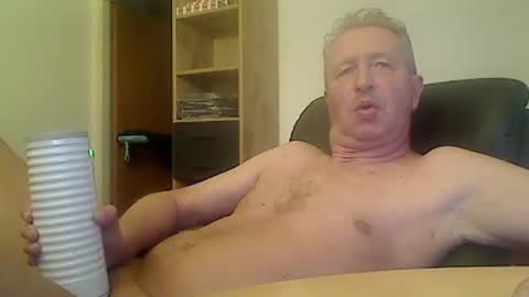 reini7211 online show from 06/14/26, 10:45