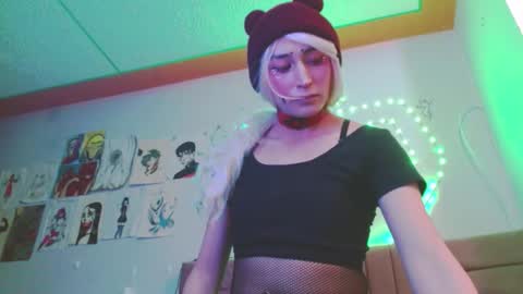 Snapshot of reiv_femboy chatting on 03/24/26, 06:07 reiv_femboy online show from 03/24/26, 06:07