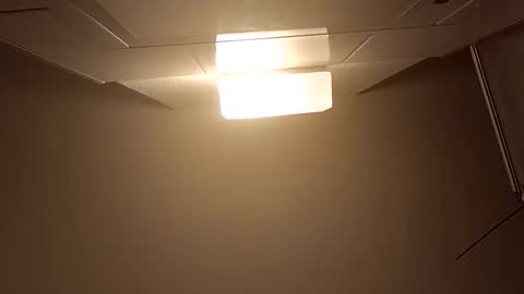 Snapshot of relead chatting on 11/05/25, 04:56 Relead online show from 11/05/25, 04:56