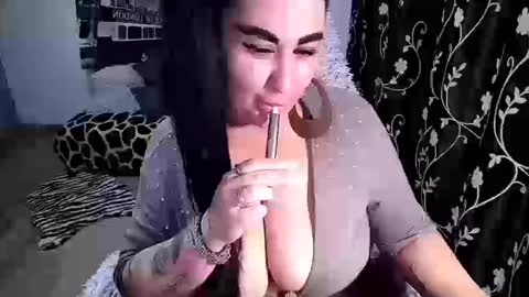 Snapshot of remarkablyass3 chatting on 03/10/26, 08:47 Desyree online show from 03/10/26, 08:47