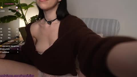 Snapshot of remibliss chatting on 03/30/26, 12:55 Remi online show from 03/30/26, 12:55