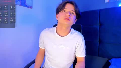 Snapshot of remiblythe chatting on 01/07/25, 01:49 RemiBlythe online show from 01/07/25, 01:49