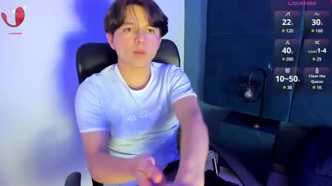 Snapshot of remiblythe chatting on 02/06/25, 08:23 RemiBlythe online show from 02/06/25, 08:23