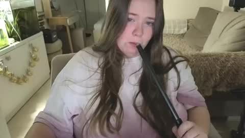 Snapshot of remirann_ chatting on 01/05/26, 07:39 Ann OF - remirann21 online show from 01/05/26, 07:39