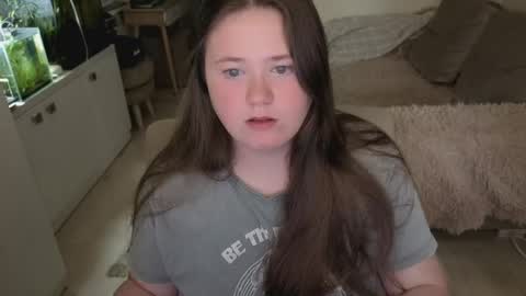 Snapshot of remirann_ chatting on 04/22/26, 12:18 Ann OF - remirann21 online show from 04/22/26, 12:18
