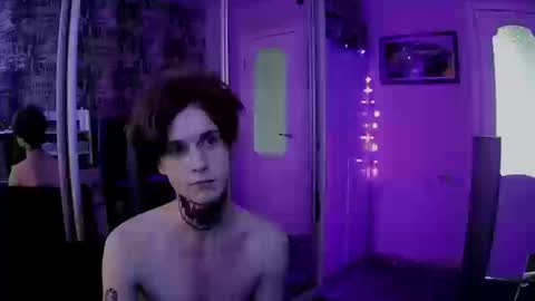 Snapshot of remitrash chatting on 09/19/25, 07:21 RemiTrash online show from 09/19/25, 07:21