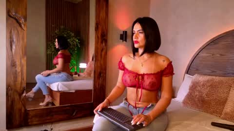 Snapshot of renata_black_ chatting on 06/16/26, 10:07 Renata online show from 06/16/26, 10:07