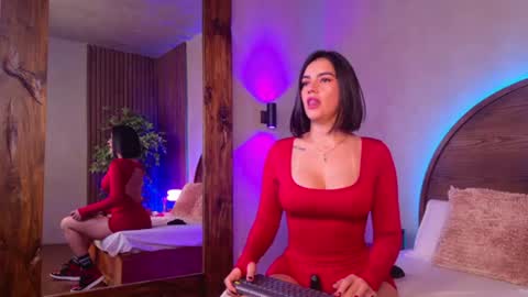 Snapshot of renata_black_ chatting on 06/23/26, 10:24 Renata online show from 06/23/26, 10:24