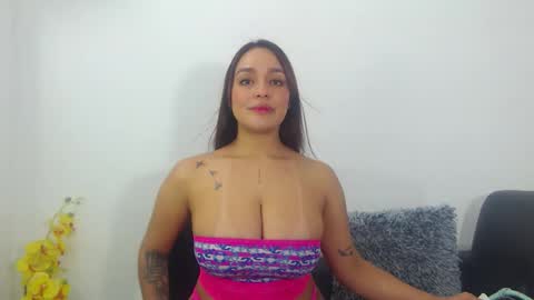 Snapshot of renatabrownn28 chatting on 04/08/26, 06:57 renatabrownn28 online show from 04/08/26, 06:57