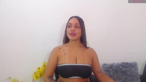 Snapshot of renatabrownn28 chatting on 06/04/26, 06:36 renatabrownn28 online show from 06/04/26, 06:36