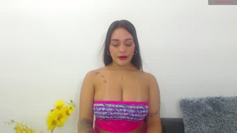 Snapshot of renatabrownn28 chatting on 06/12/26, 11:09 renatabrownn28 online show from 06/12/26, 11:09