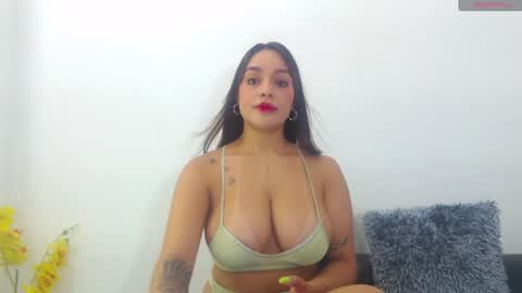 Snapshot of renatabrownn28 chatting on 07/07/26, 02:58 renatabrownn28 online show from 07/07/26, 02:58