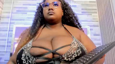 Snapshot of renatafoxter chatting on 02/15/26, 11:30 nataly online show from 02/15/26, 11:30