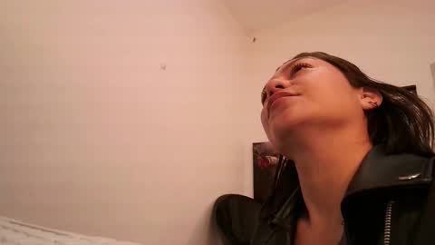 renataj online show from 09/18/25, 01:35